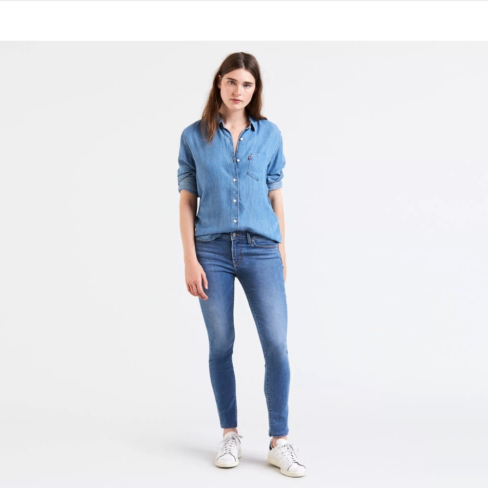 EUC ✨Authentic Levi’s 711 Skinny Women’s Jeans✨